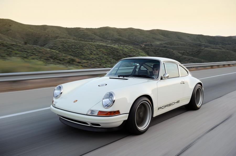  Porsche 911 by Singer 2011 года  (фото 51 из 159)